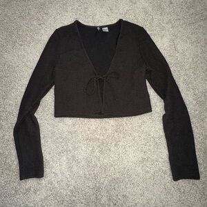Divided Black Long Sleeve Tie-Front Crop Top